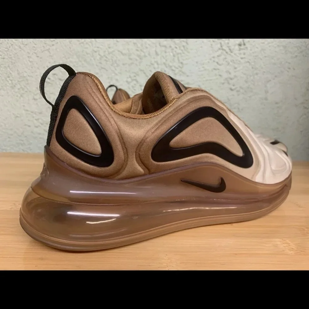 Size 9 - Nike‎ Air Max 720 Desert 2019